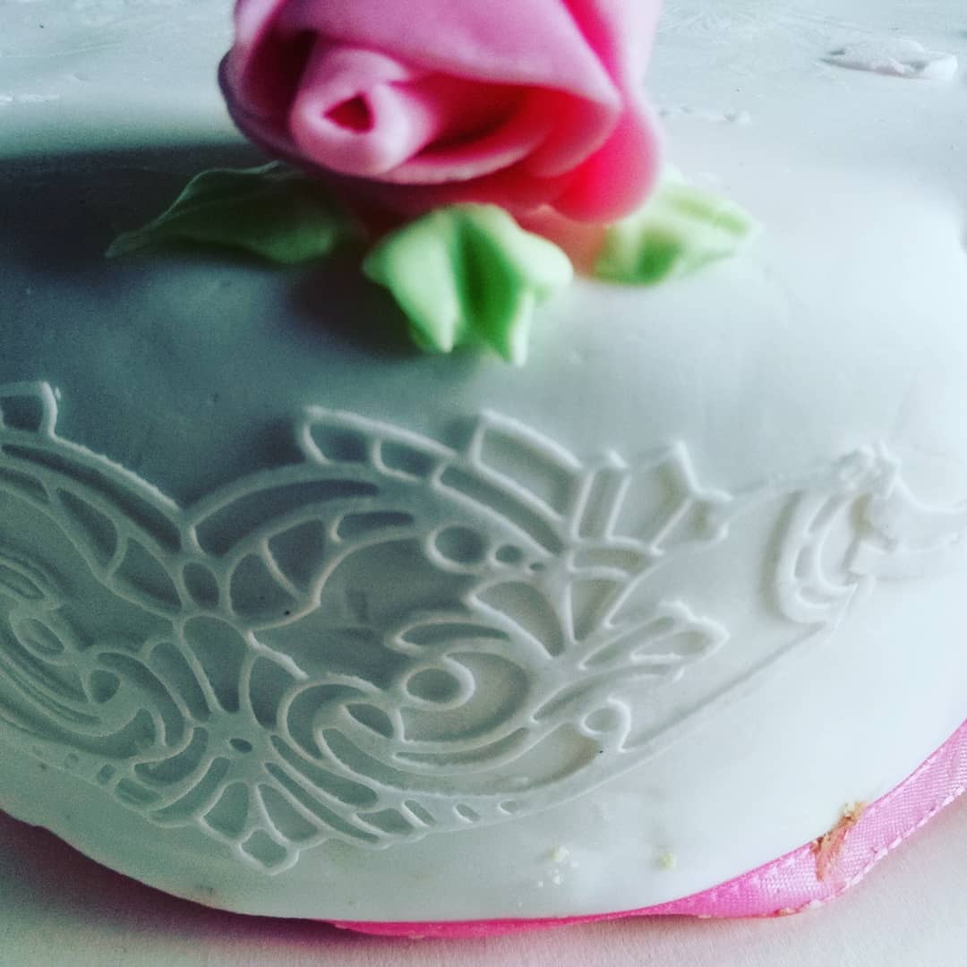 Eingefrorene Hochzeitstorte Eingefrorene Hochzeitstorte